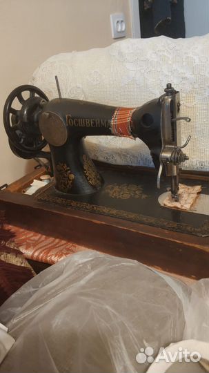 Швейная машинка ручная СССР