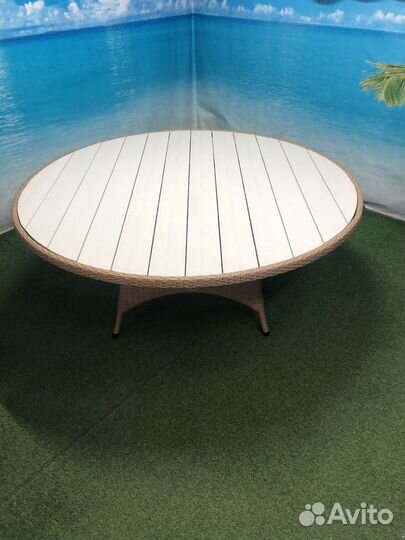 Стол для дома и сада