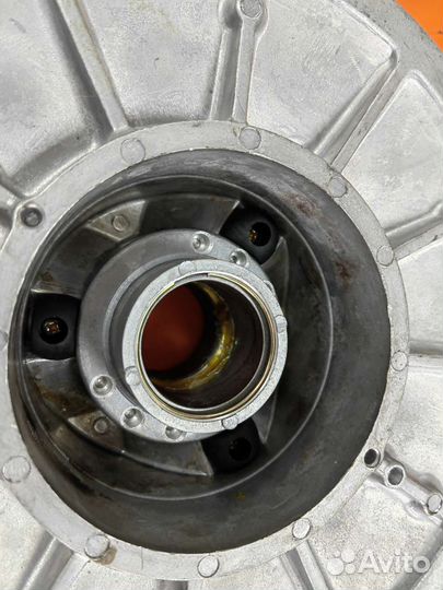 Подвижная часть ведущего вариатора Stels 500