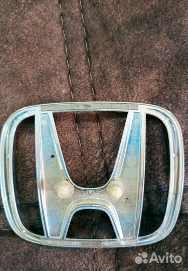 Шильдик на багажник Honda Accord 8