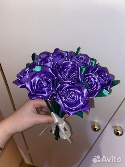 Цветы из атласных лент