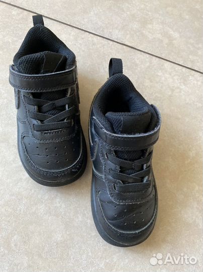 Кроссовки детские nike