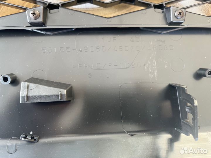 Решетка радиатора Lexus RX, F-Sport