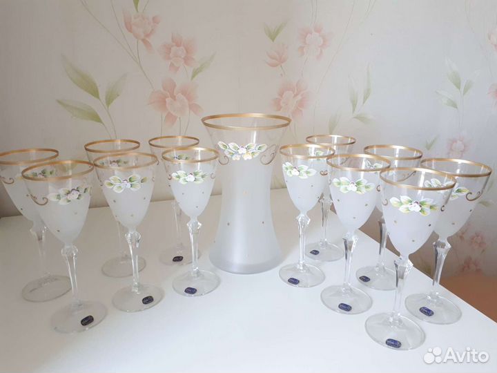 Ваза и бокалы богемия