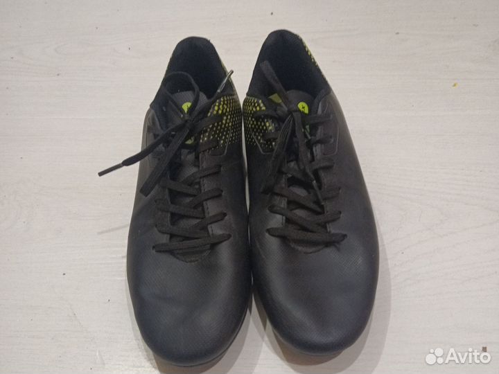 Футбольные бутсы demix