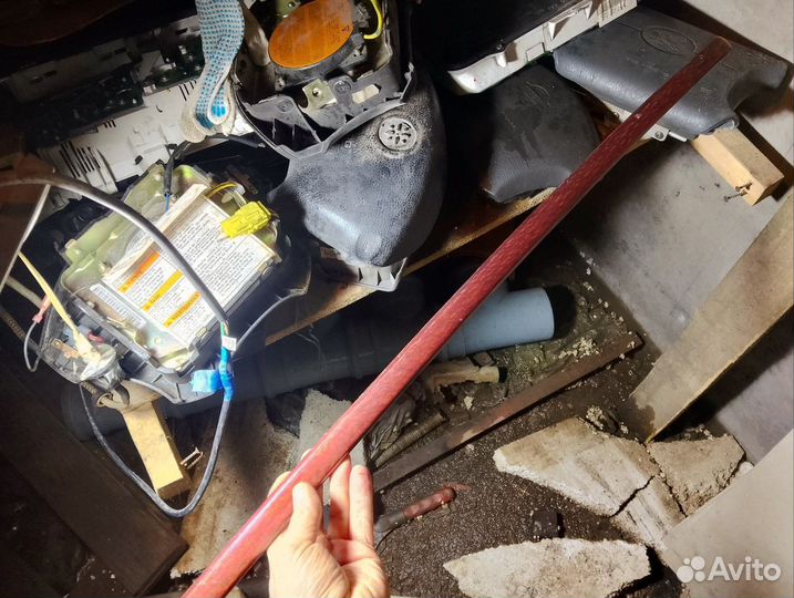 Молдинг в торпедо Mersedes W210