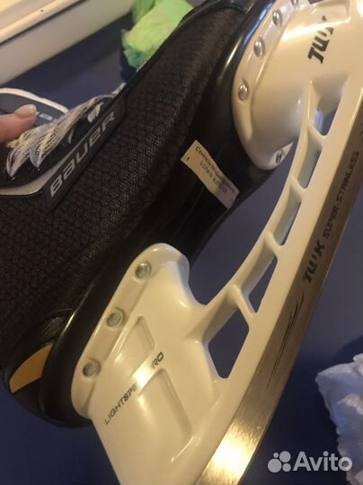 Хоккейные коньки bauer