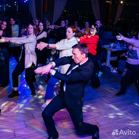 Ведущий dj на свадьбу