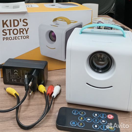 Детский мини проектор Q2