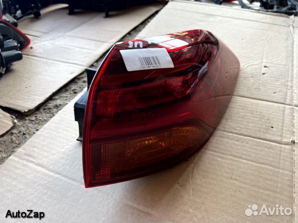 Хендай Туксон 3 фонарь В крыло правый