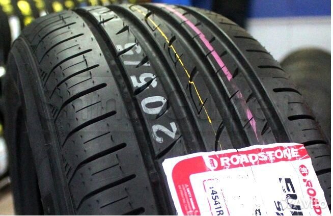 Roadstone Eurovis Sport 04 215/55 R17 94W