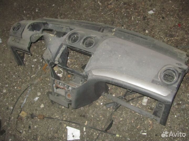 Панель передняя торпедо Aveo t250