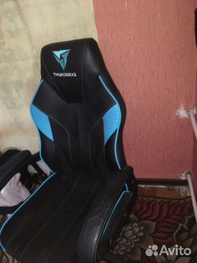 Игровое кресло thunderx3