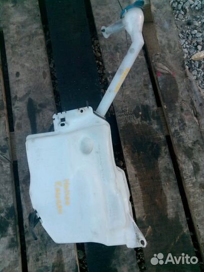 Бачок омывателя Ниссан кашкайj10 с омыв. Фар