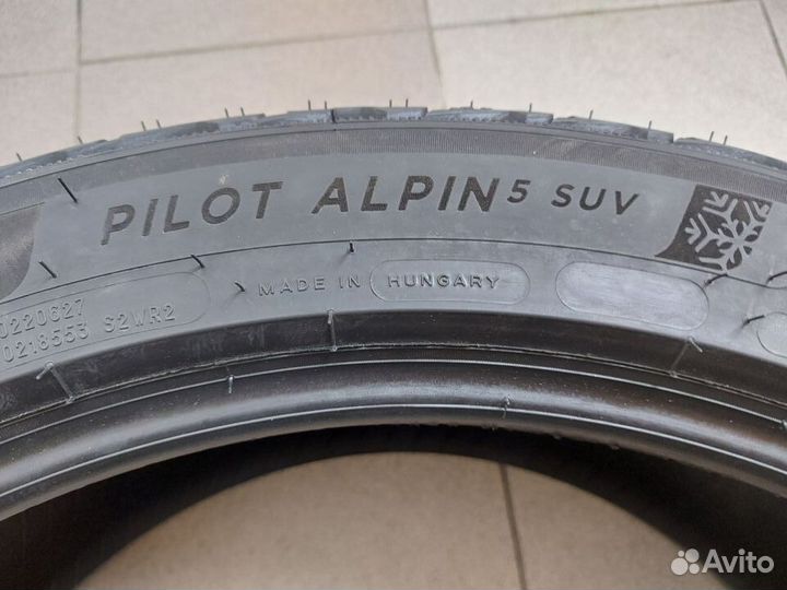 Michelin Pilot Alpin 5 SUV 265/45 R21 108V