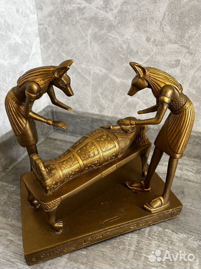 Египетская статуэтка