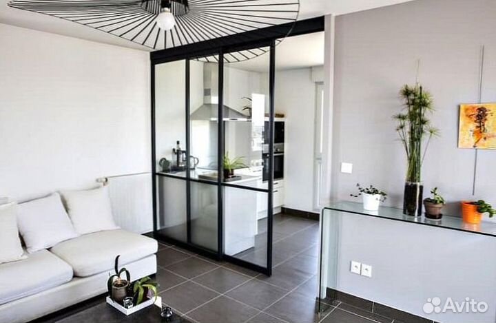 Стеклянная перегородка для зонирования