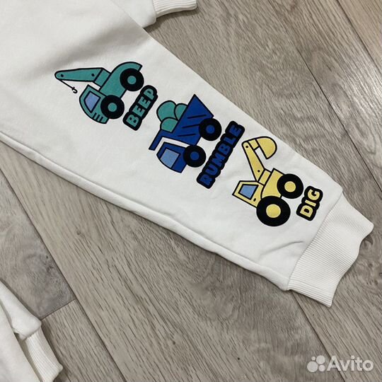 Костюм Next 6/7 лет 116/122 см