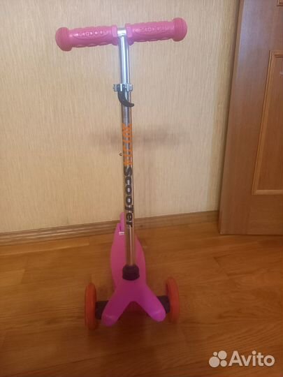 Самокат детский трехколесный