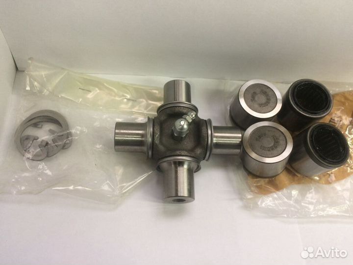 Крестовина карданного вала на hino 300