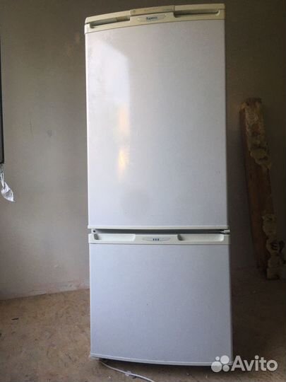 Холодильник бирюса