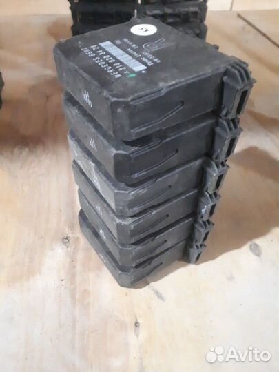 Блок управления двери 210 820 34 26 мерседес 210