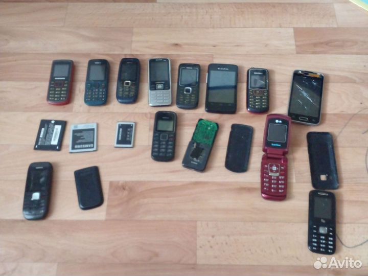 Телефоны на запчасти