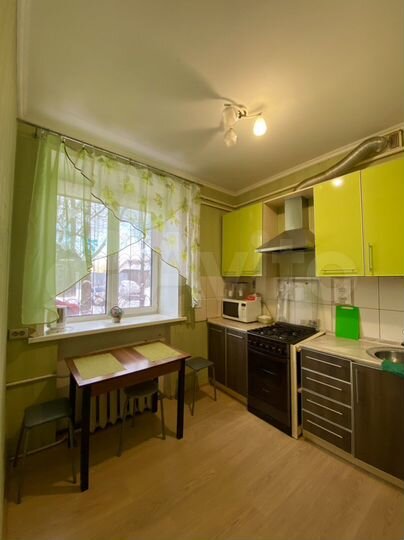 2-к. квартира, 60 м², 1/5 эт.