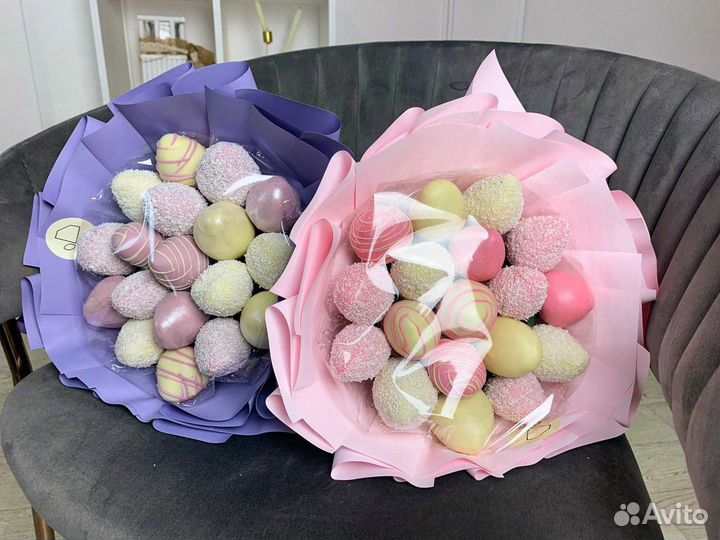 Букеты из фруктов клубника в шоколаде