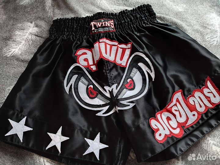 Шорты для тайского бокса и кикбоксинга