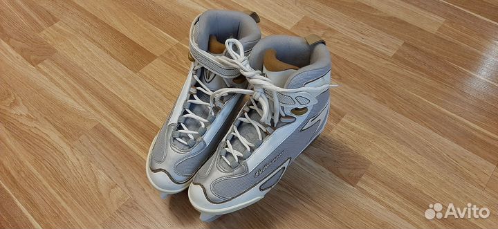 Коньки прогулочные