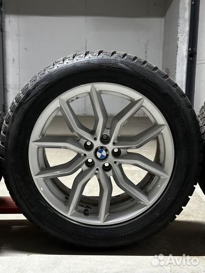 Колеса BMW X5 G05 X6 с зимней резиной 265/50/R19