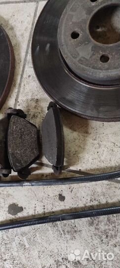 Троса ручника и задние тормозные диски mondeo