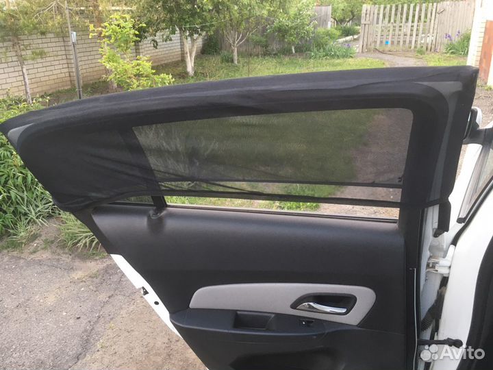 Противомоскитные сетки 2шт на авто