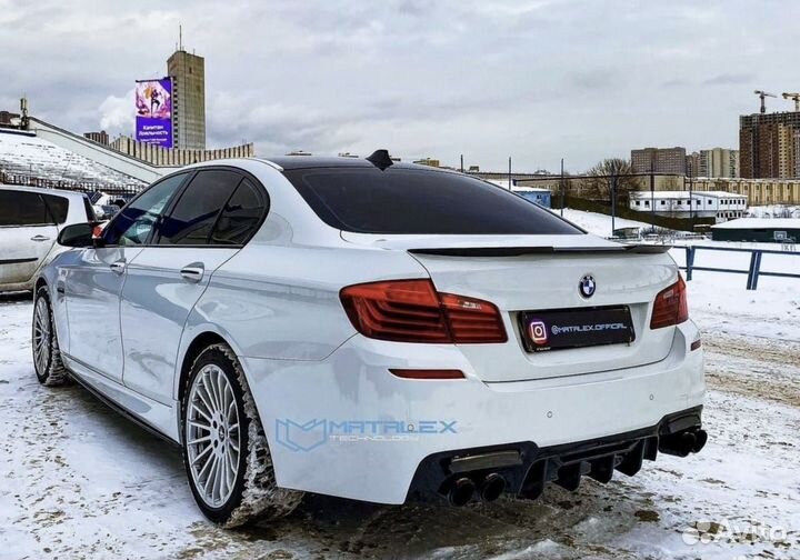 Диффузор BMW 5 F10 / бмв Ф10 M5 competition глянец