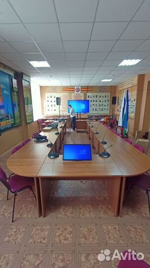 Аренда телевизора на стойке, аудио оборудования