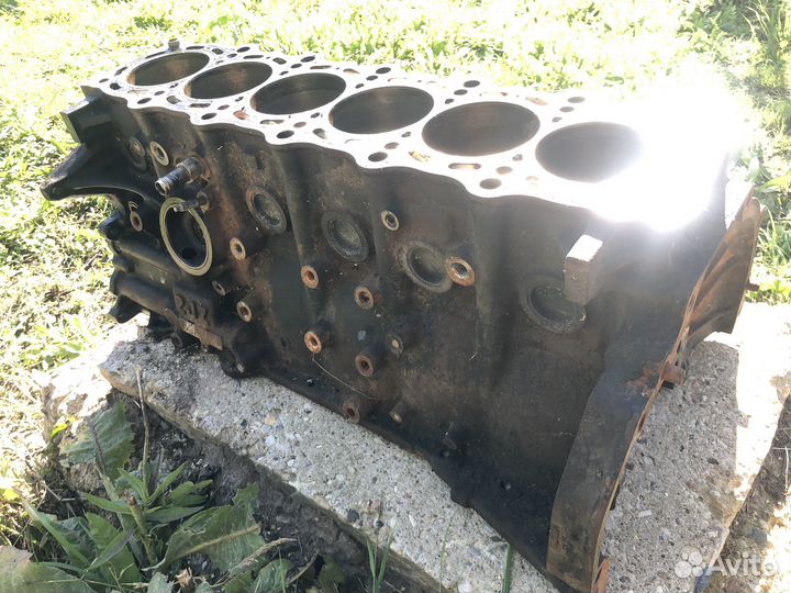Двигатель 2JZ-GE в разборе