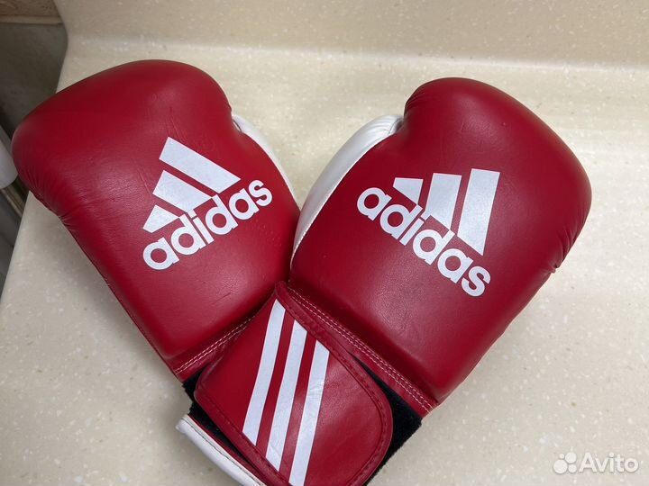 Боксерские перчатки шлем