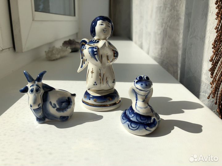 Статуэтки фигурки гжель