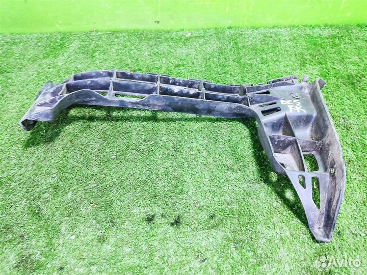 Кронштейн бампера заднего правый volkswagen Caddy