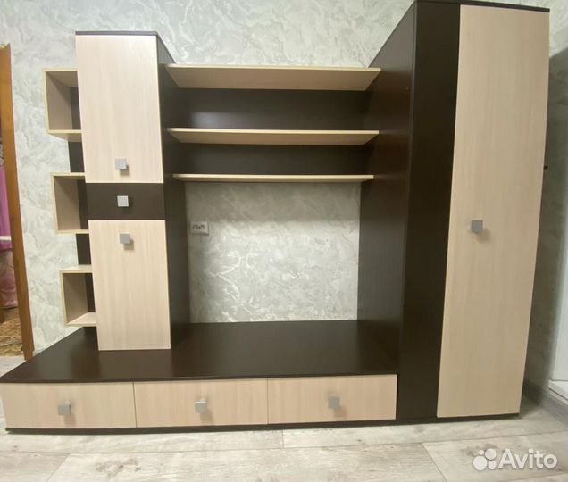 Стенка в гостиную бу