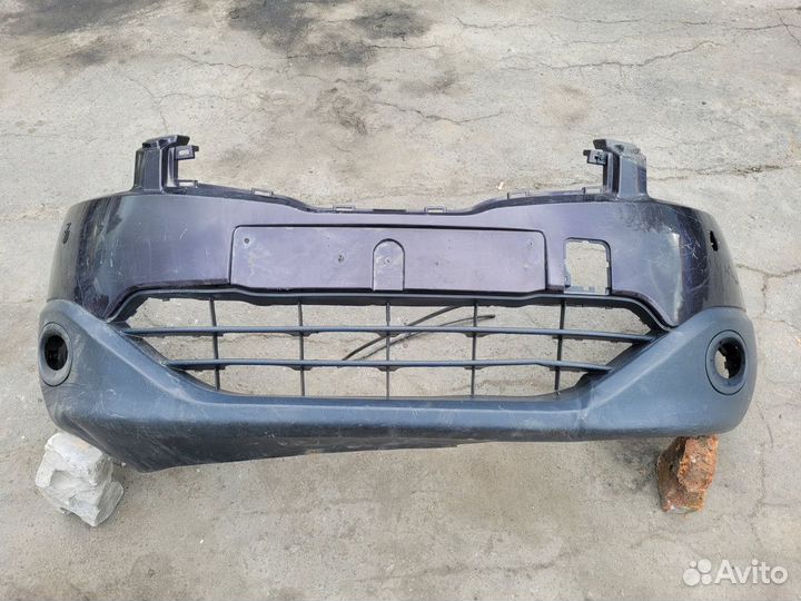 Бампер передний на Nissan Qashqai J10