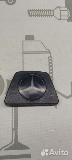 Кнопка сигнала Mercedes t1 бусик 207-410d