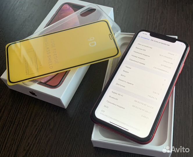 Продам iPhone XR 128gb Red Красный