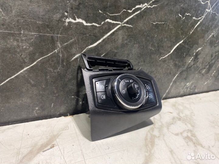 Блок управления светом Ford Focus pnda 2014