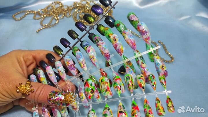 Новогодний маникюр накладные ногти на новый год