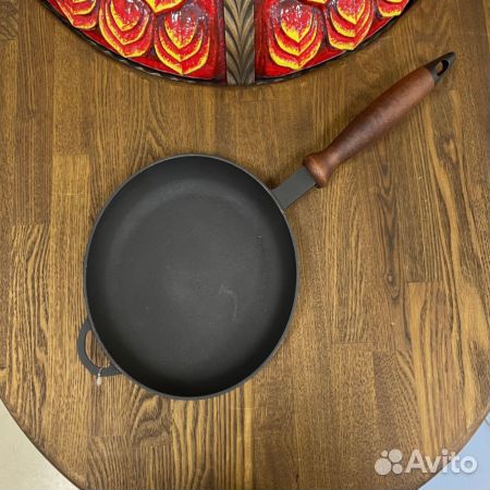 Сковорода (ситон) с деревянной ручкой 200х35 мм