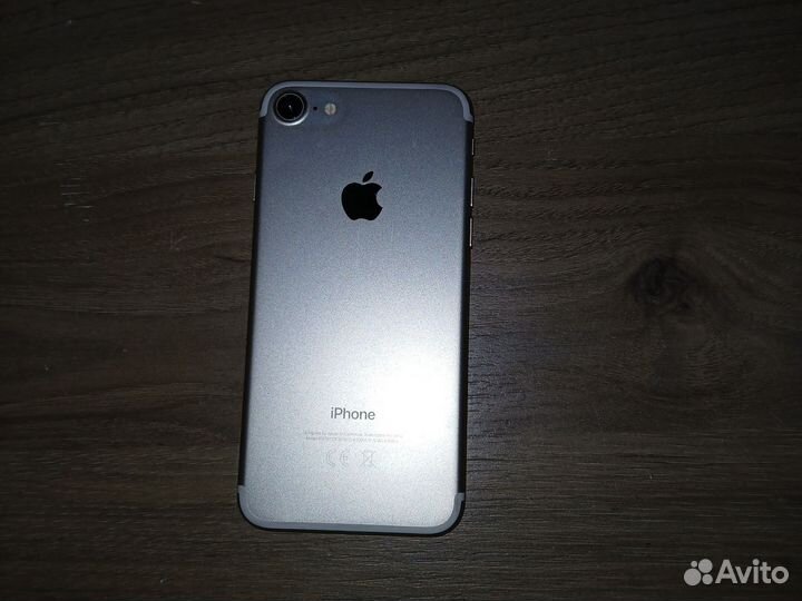 iPhone 7, 32 ГБ