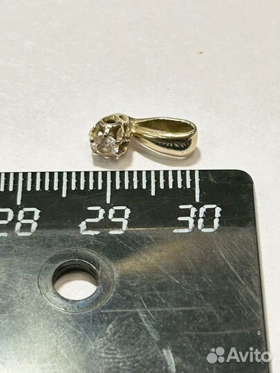 Полвес с бриллиантом