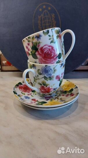 Чайные чашки с блюдцем